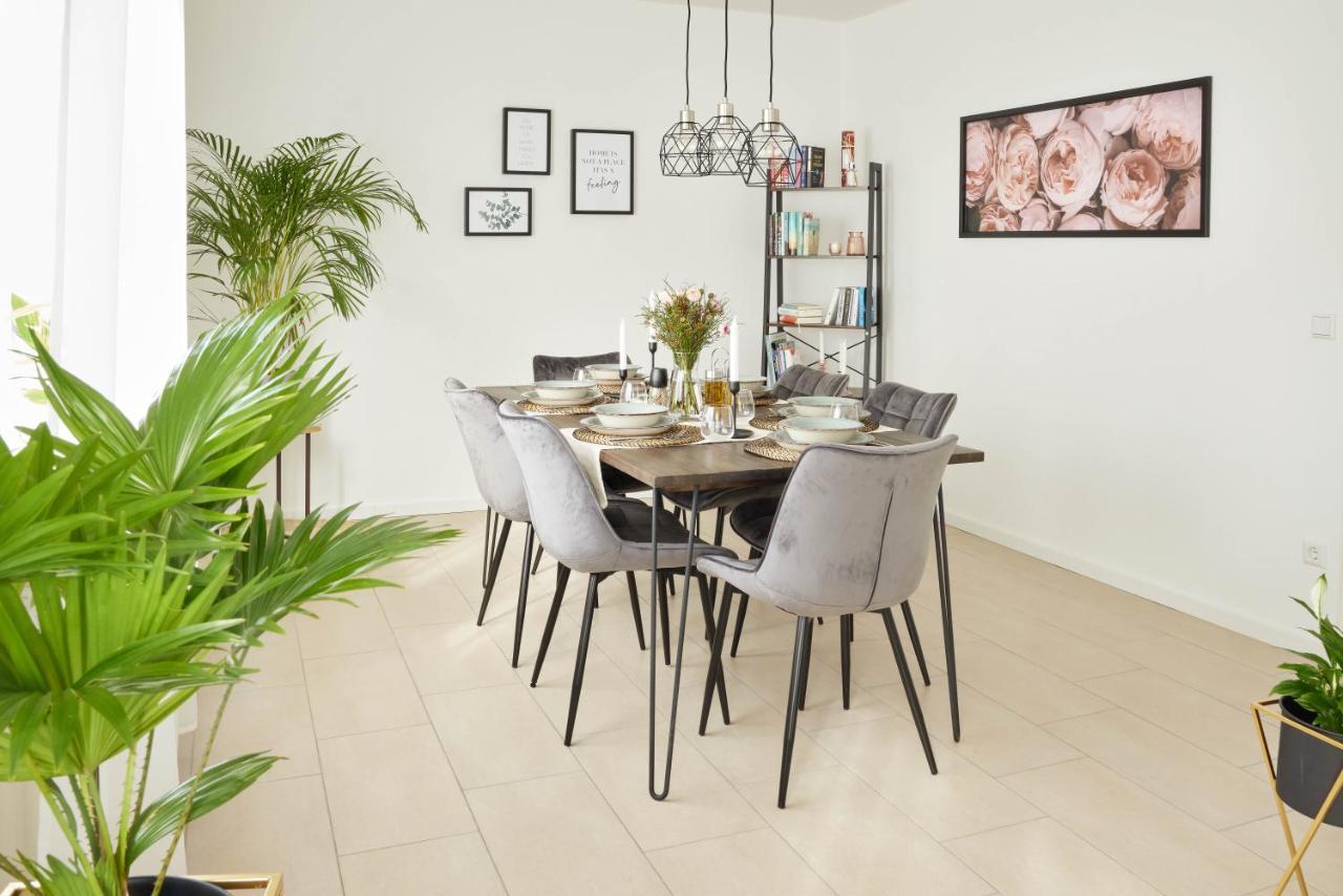 Ajko Homes - Design Apartment - Parkplatz - Balkon - Netflix - 6 Pers วัลล์ดอร์ฟ ภายนอก รูปภาพ
